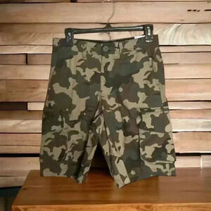 Sonoma NWT Men’s Outdoor Cargo Shorts Size 28 10” Inseam Lightweight Functional